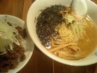 「岩のり塩ラーメン+ネギチャーシュー丼（880円+300円）」@麺屋 空の写真