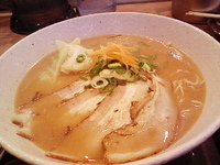 「味噌らぁめん+おにぎりセット」@らぁめん たろう 三宮本店の写真