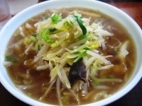 「野菜たっぷりさくらそば 大盛 750円」@中華そば さくらの写真