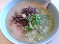 「東京とんこつ+替え玉」@メロディー 本店の写真