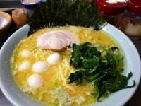 「ラーメン 大800円 のり50円 うずら50円 （油多め）」@横浜家系ラーメン 壱蔵家の写真