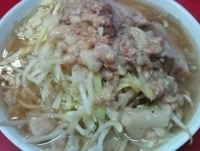 「小ラーメン 麺硬め ヤサイニンニクアブラ（700円）」@ラーメン二郎 上野毛店の写真
