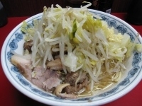 「大豚 700円 （野菜、にんにく）」@ラーメン二郎 目黒店の写真