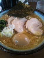 「おがわや半ちゃーしゅー（大盛）+味玉」@しょうゆのおがわや 橋本店の写真