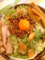 「まぜそば（限定）大盛り」@ブロンソンの写真