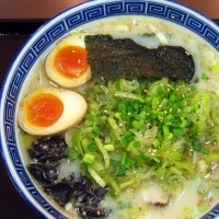 「胡麻ねぎラーメン 煮玉子入り 900円」@UMEIYA(宇明家) 東京タワー店の写真