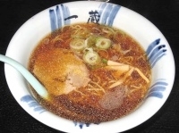 「醤油ラーメン 735円」@元祖旭川らーめん 一蔵 本店の写真