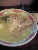 「鶏白湯らーめん+鶏ごはん」@麺・酒処 ぶらりの写真