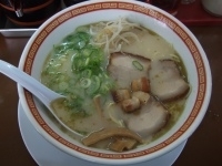 「豚骨塩」@ラーメン きたろうの写真