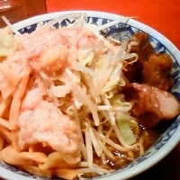 「ラーメンメンマ ニンニクアブラ （600円+100円）」@麺香房 暖々の写真