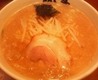 「とんこつ味噌らーめん650円中盛（無料）」@屋台とんこつらーめん めん吉 柏駅店の写真