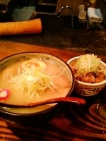 「塩ラーメン 味玉 チャーシューご飯」@中華ソバ 櫻坂の写真