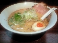 「醤油ラーメン」@らーめん屋 歩いていこうの写真