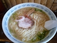 「しそ塩ラーメン900円 大盛150円」@二葉 天沼店の写真