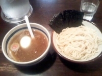 「つけめん（中）+のり+ゆで玉子」@大勝軒 十五夜 新宿御苑店の写真