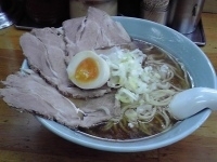 「半チャーシューメン（モヤシ抜き） 520円」@新発田ラーメン 蔦家の写真