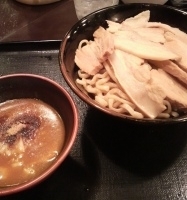 「づけ麺バカ豚（中盛）」@大黒屋本舗 春日部店の写真