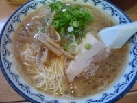「ラーメン定食（ラーメンバリカタ 半焼飯 餃子3個） 700円」@赤のれん節ちゃんラーメンの写真