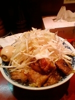 「ラーメン野菜ちょっと多め 豚入り 味玉」@麺香房 暖々の写真