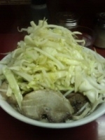 「ラーメン小（ヤサイマシマシ）」@ラーメン二郎 桜台駅前店の写真