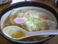 「醤油チャーシュー麺+ライス（サービス）」@名代にぼしラーメン 時代屋 葛西店の写真