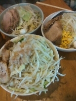 「小ラーメン（ヤサイ・ニンニク・アブラ）」@ラーメン二郎 八王子野猿街道店2の写真