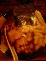 「煮干しラーメン+ビール+餃子」@すごい煮干ラーメン凪 新宿ゴールデン街店 本館の写真