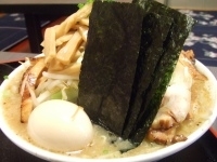 「くわ田らぁめん」@美味食間 くわ田の写真