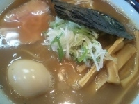 「ラーメン（濃厚）+大盛+味玉（700円+100円+100円）」@つけ麺 目黒屋の写真