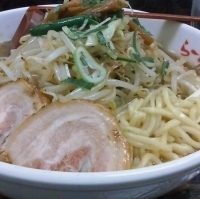 「野菜しょうゆラーメン+大盛」@製麺 伊勢屋の写真