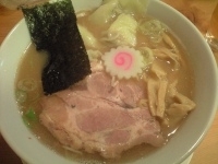 「わんたん麺（醤油） 大盛」@麺処 みどりの写真