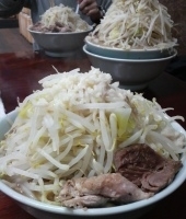 「ラーメン小（ヤサイ・ニンニク・アブラ）」@ドン-キタモトの写真