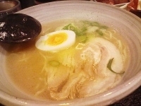 「しょうゆらーめん」@らーめんダイニング 阿吽亭の写真