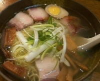 「鯛だしばら焼豚麺（塩） ￥700」@らあめん厨房どる屋の写真