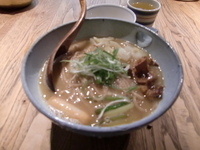 「もつそば卵付き」@和醸良麺 すがりの写真