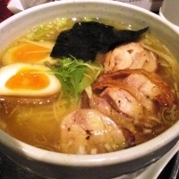 「柚子鶏塩らー麺 930円+〆のご飯50円」@麺行使 伊駄天 本店の写真