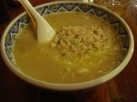 「揚州濃厚塩ラーメン（840円）」@中国ラーメン 揚州商人 新横浜店の写真