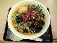 「福龍焼バラ海苔坦々麺 790円 +味たま 100円」@中央自動車道 談合坂SA 上りフードコートの写真