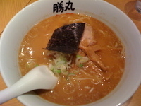 「魚介とんこつらーめん（￥700）」@支那そば 勝丸 六本木ヒルズ店の写真