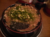 「とんこつラーメン」@無鉄砲 大阪店の写真