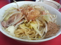 「汁なし（全マシ・魚粉ダブル） +生たまご」@ラーメン二郎 環七一之江店の写真