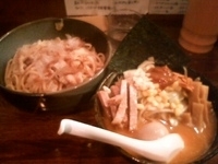 「味噌つけ麺 中盛（375g） 840円 + 味付玉子100円」@つけ麺 紅葉の写真