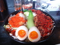 「激辛・変わり担々麺（大盛・野菜増し）」@自家製麺 てんかの写真