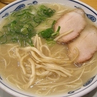 「らあめん（ふつう）￥700+替え玉（ふつう）￥150」@らあめん 渋谷三丁目の写真