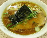 「ラーメン（醤油味） 750円」@ラー麺専門店 こしがやの写真