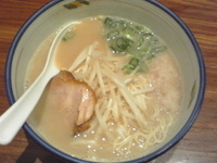 「純氣そば（硬さ・ふつう）/替え玉（硬さ・ふつう）」@麺や 純氣の写真