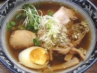 「雄しょうゆ（つけたまごトッピング）」@麺屋 雄の写真