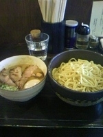 「特濃塩つけそば大盛り味玉」@鶏そば専門店 前略。まるきゅうの写真