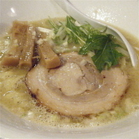 「とろ〜り鶏そば（ゲリラ限定￥750）」@音麺酒家 楽々の写真