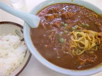 「カレーらーめん（大盛）+半ライス 630円+100円+80円=8」@まこと食堂の写真